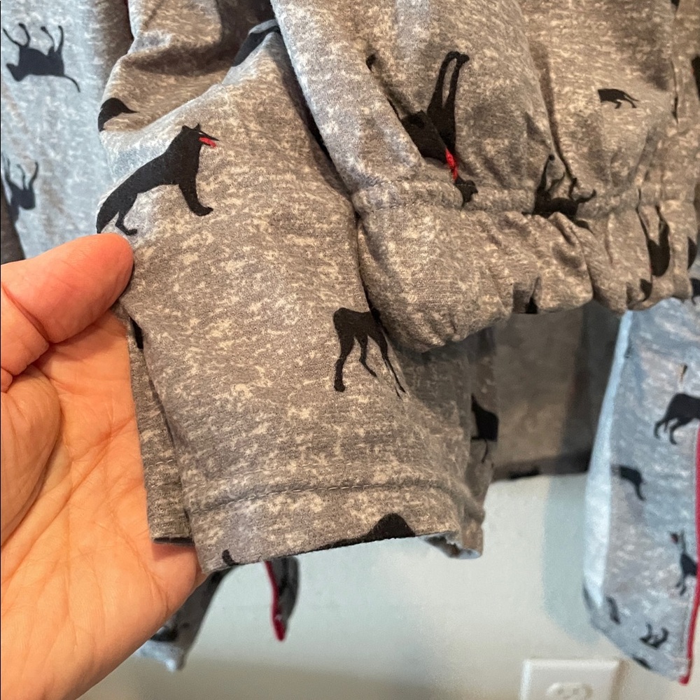 Cuddl Duds Gray Pajama Set with Black Dog Print - Picture 5 of 7